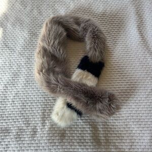 Faux Fur Scarf in Gray and Navy